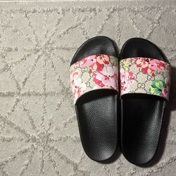 Gucci pink bloom slide 