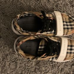 Burberry Sneakers