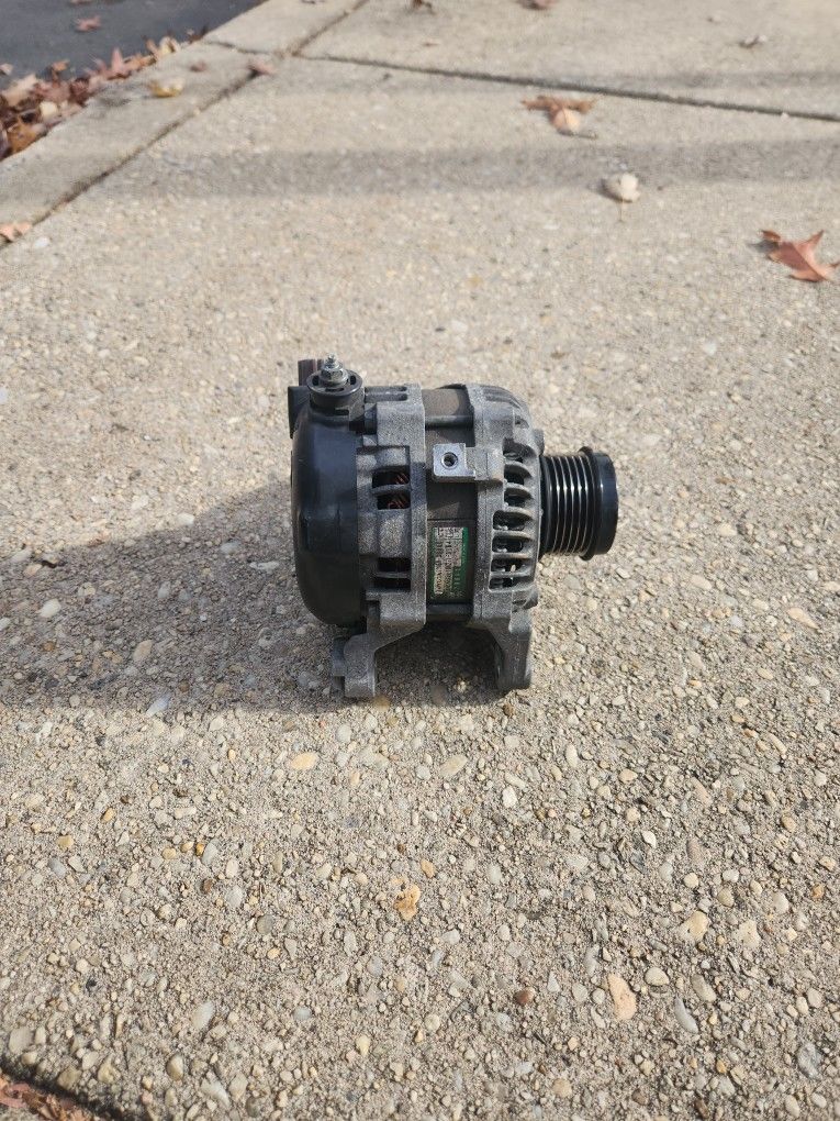 Alternador Rav 4 2016 Semi New