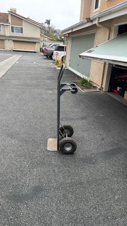 Two in one handtruck dolly.