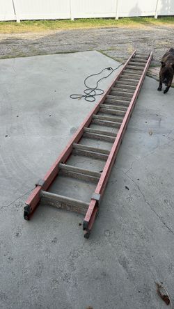 32 feet fiberglass extension ladder