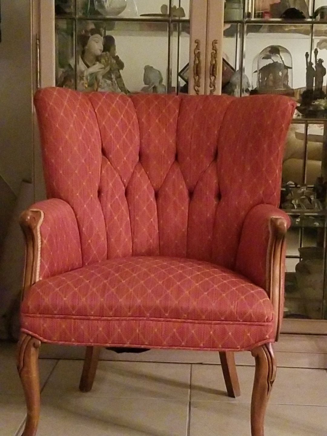 Beautiful antique chair. Was used just for show. Never used.