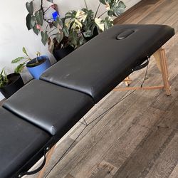 Massage bed