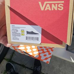 Asher Van black checkered youth size 1 Brand New