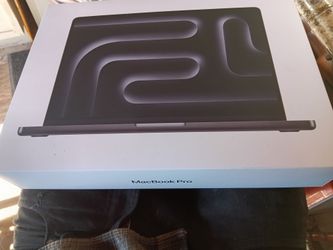 MacBookPro 2026 14 inch 1TB M5 chip.