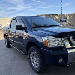2012 Nissan Titan