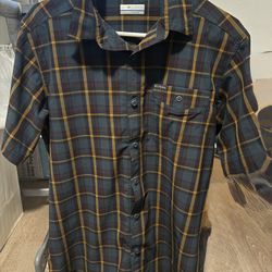 Columbia Button Up Short Sleeve Shirt Men’s Medium 