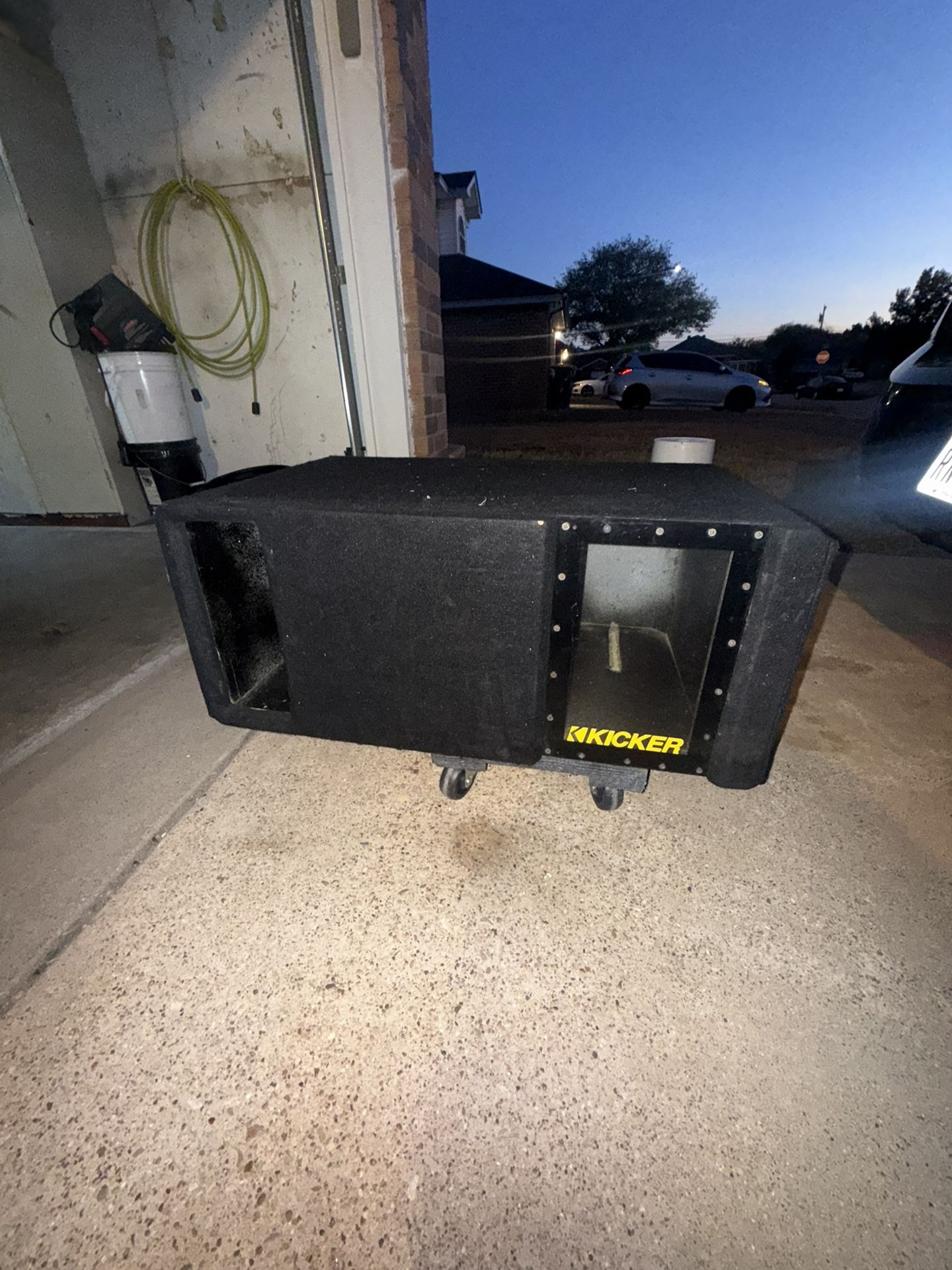 10 Inch Kicker Comp Pro Box Subwoofer