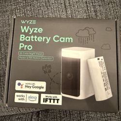 WYZE Wireless Outdoor/Indoor Battery Security Camera, 2.5K HDR Color Night Vision, Integrated Spotlight & Siren, Motion Detection, 2-Way Audio, Alexa 