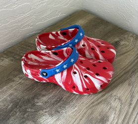 Airwalk women’s red, blue and white clogs sandals size 9