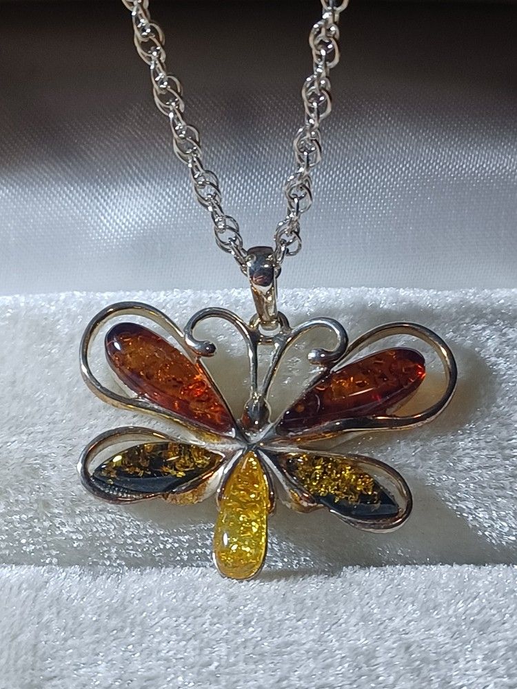 New Sterling Silver Baltic Amber Butterfly Necklace