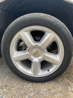 Chevy LTZ 20in wheels