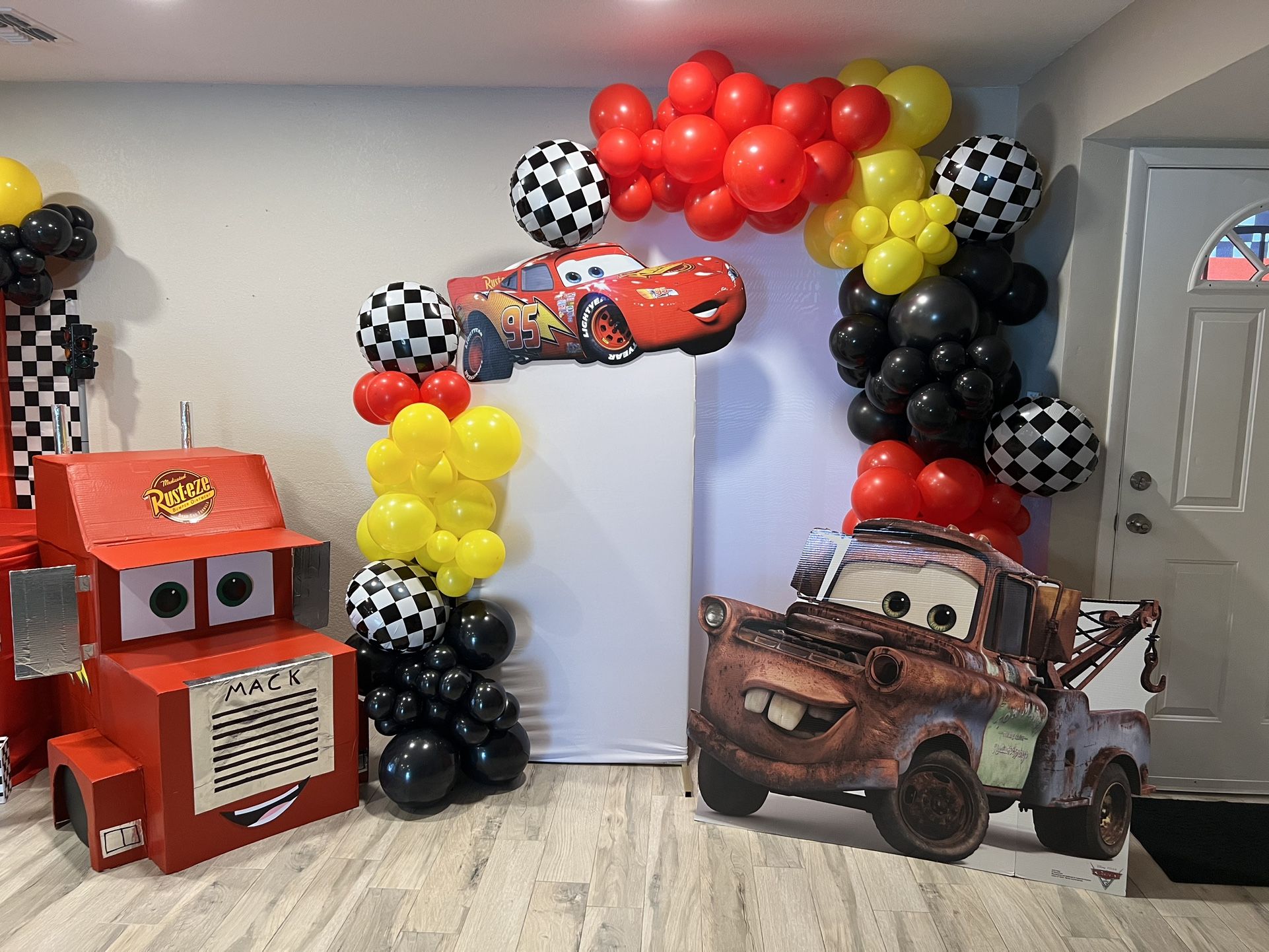 Lightning McQueen Party Supply