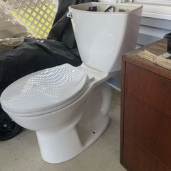 American Standard Toilet With No Lid