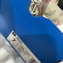 Adidas. Feather Grey Sz7