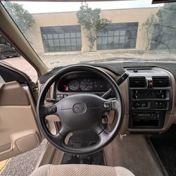 1998 Mazda MPV