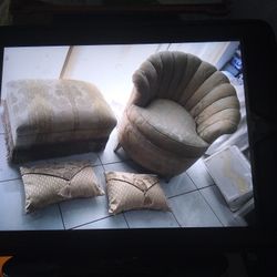 CHAIR OTTOMAN PILLOWS  GOLD COLOR