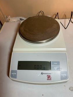 Ohaus Adventurer Precision Balance Scale