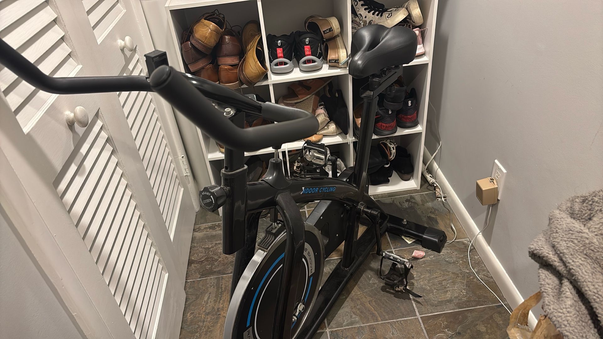 Stationary Bike/ Exercise Bike