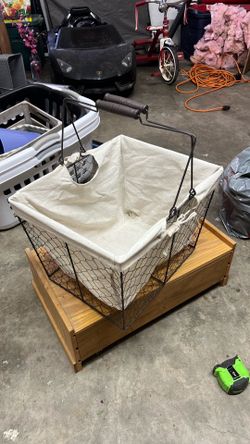 Lined basket