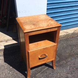 Virginia House Small Side Table 15w x13d x25t