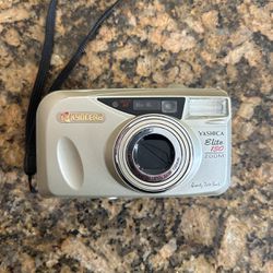 Yashica Kyocera Elite 130 Zoom 38-130mm Film Camera Like New Condition 