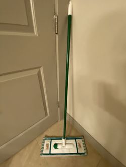 Libman 117 Wet & Dry Mop, 52 in L, Microfiber Mop Head, Steel Handle Green/White