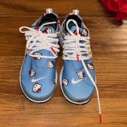 Hello Kitty Prestos Size 6 With Box