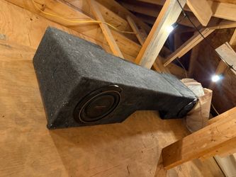 2  8inch sub w/ box