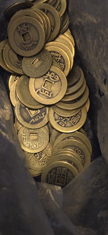 Old Vintage Collection πͺ Idk Found Them Under Dirt