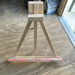Art Canvas Holder 