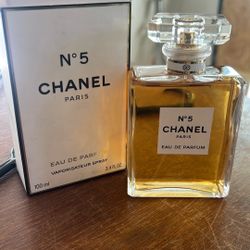 Chanel No 5 Perfume