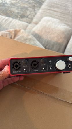 FOCUSRITE Scarlet 2I 2