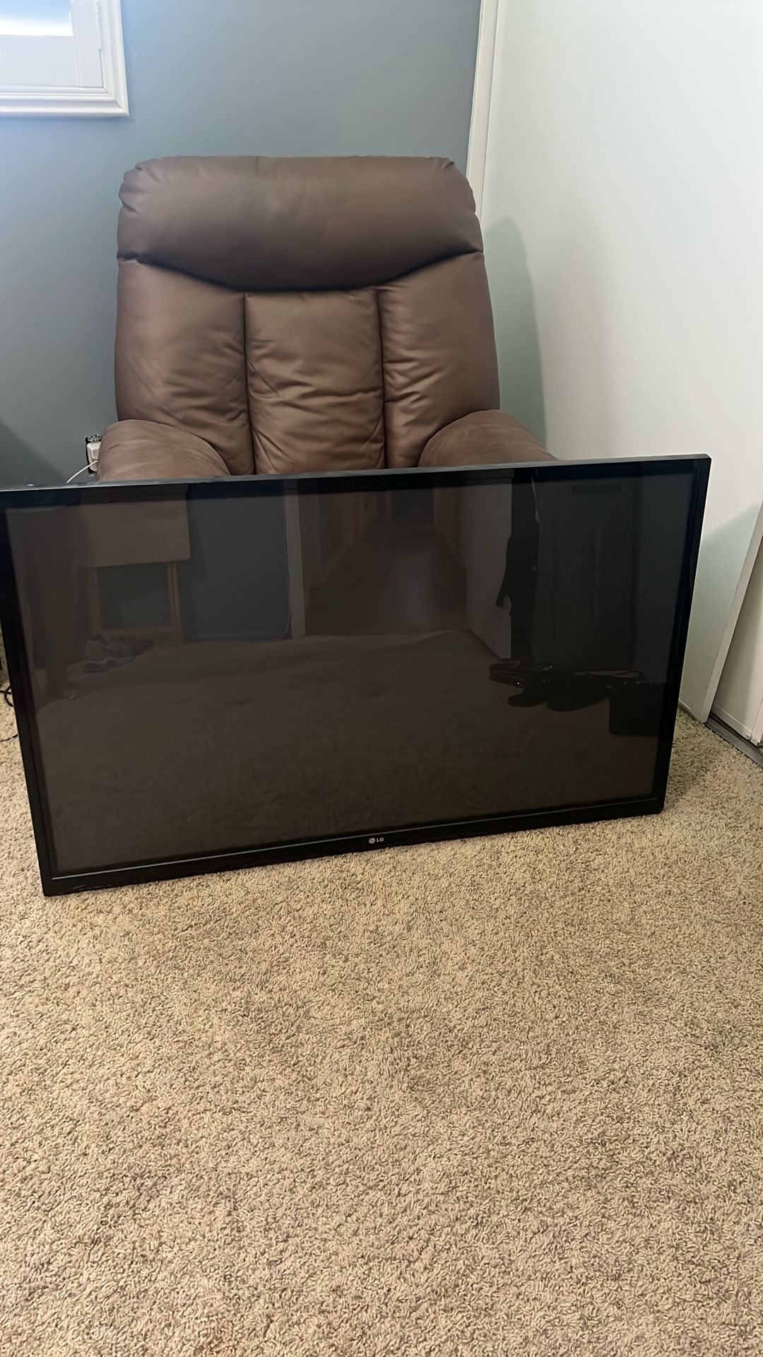 55 Inch LG TV