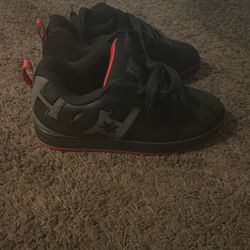 Size 10 Men’s Dc ShoeS NEVER WORN **BRAND NEW**