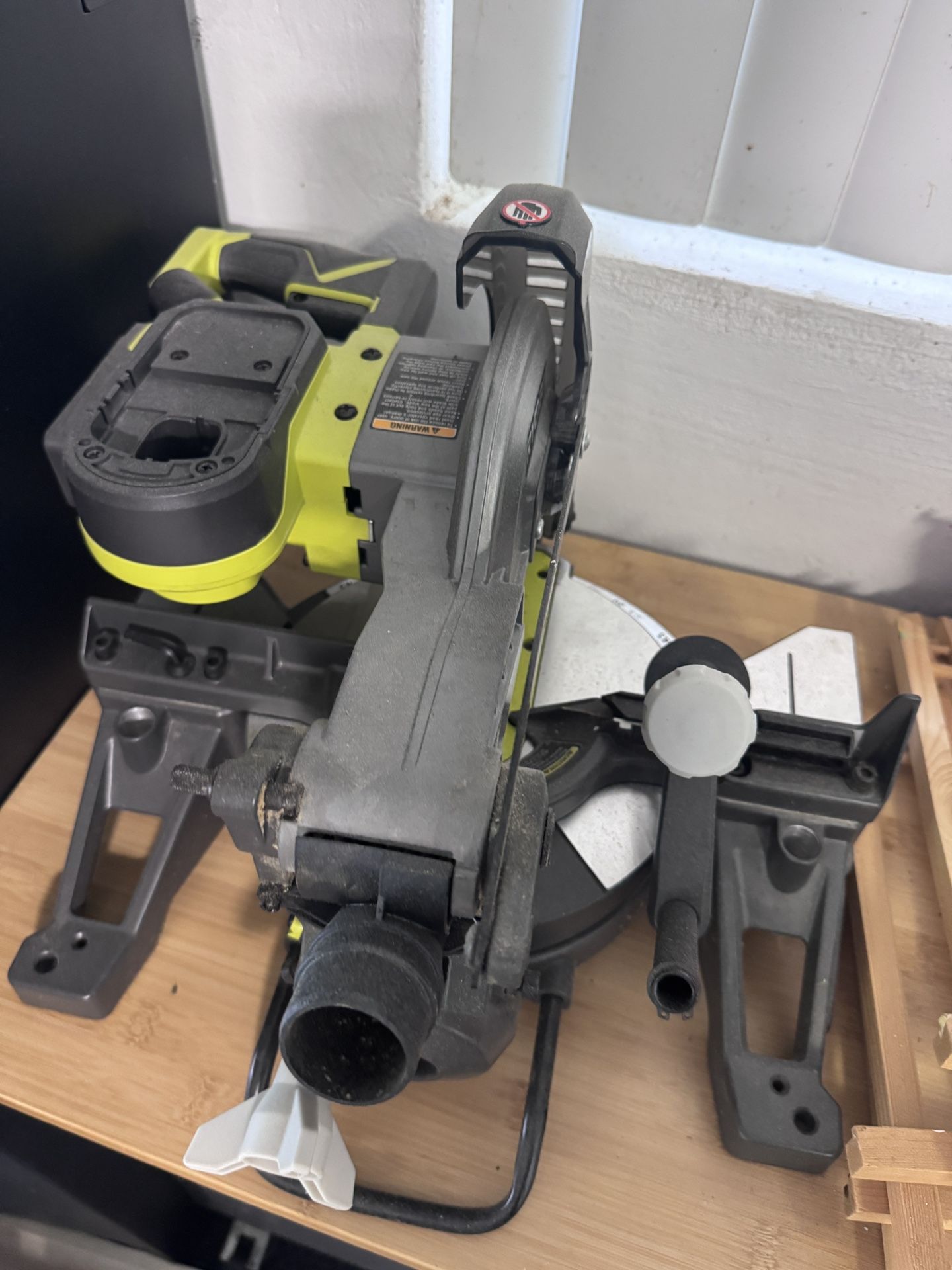 Cordless Miter Saw Ryobi P553