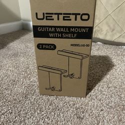 GUITAR WALL MOUNT WITH SHELF