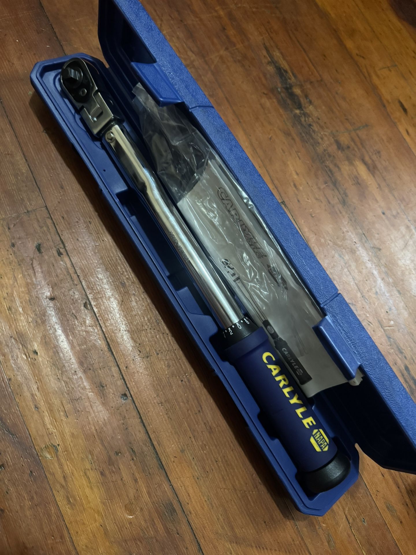 Torque Wrench Click Style Torque Wrench 3/8" Carlyle