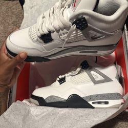 Retro Jordan 4