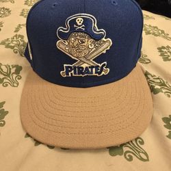 Pirates Fitted Hat Size 7 3/8