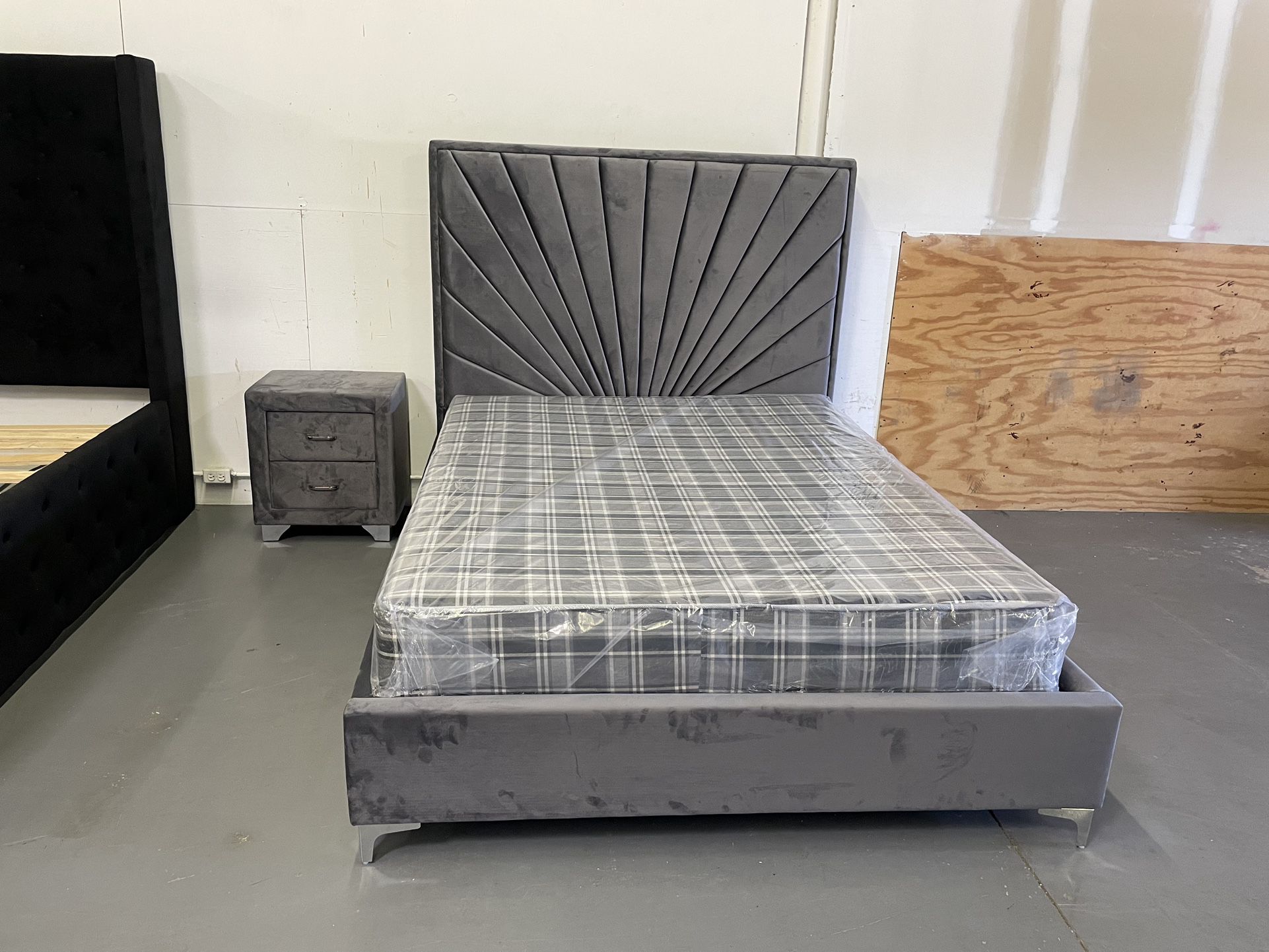 QUEEN SIZE BED/ MATTRESS AND NIGHTSTAND $750.. KING SIZE $850!
