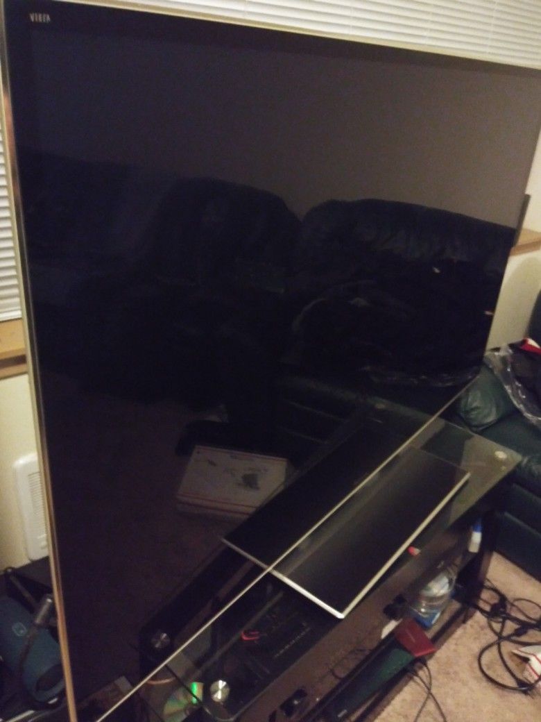 55 Panasonic Viera TC-P55GT50 3D SMART High-End Plasma TV