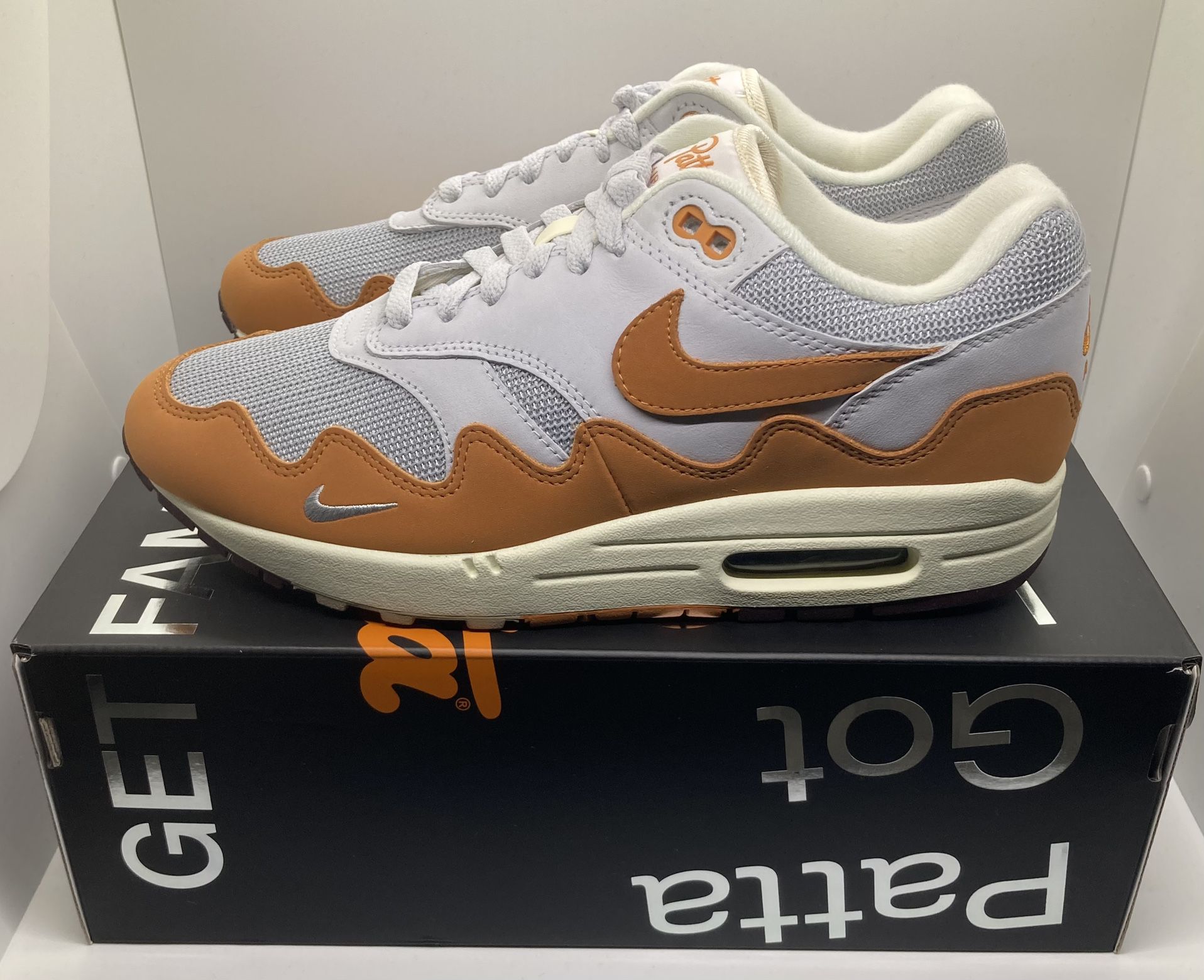 Nike Air Max 1 x Patta Waves Monarch (Special Box With Bracelet)