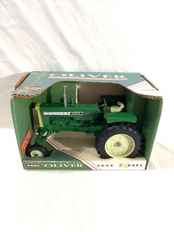 Mint condition made in the USA in the 1980s by toy maker ERTL diecast toy farm tractor