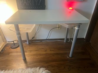 White crafting table