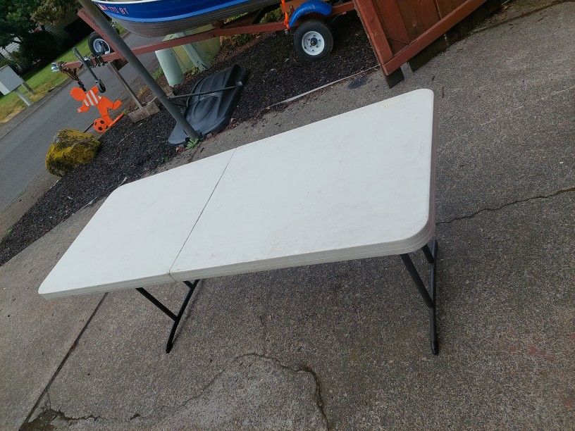 Fold Up Table