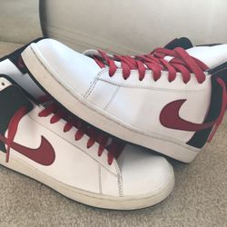 Nike Men’s Size 11 356911-161