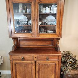 Antique English Hutch / China Cabinet 