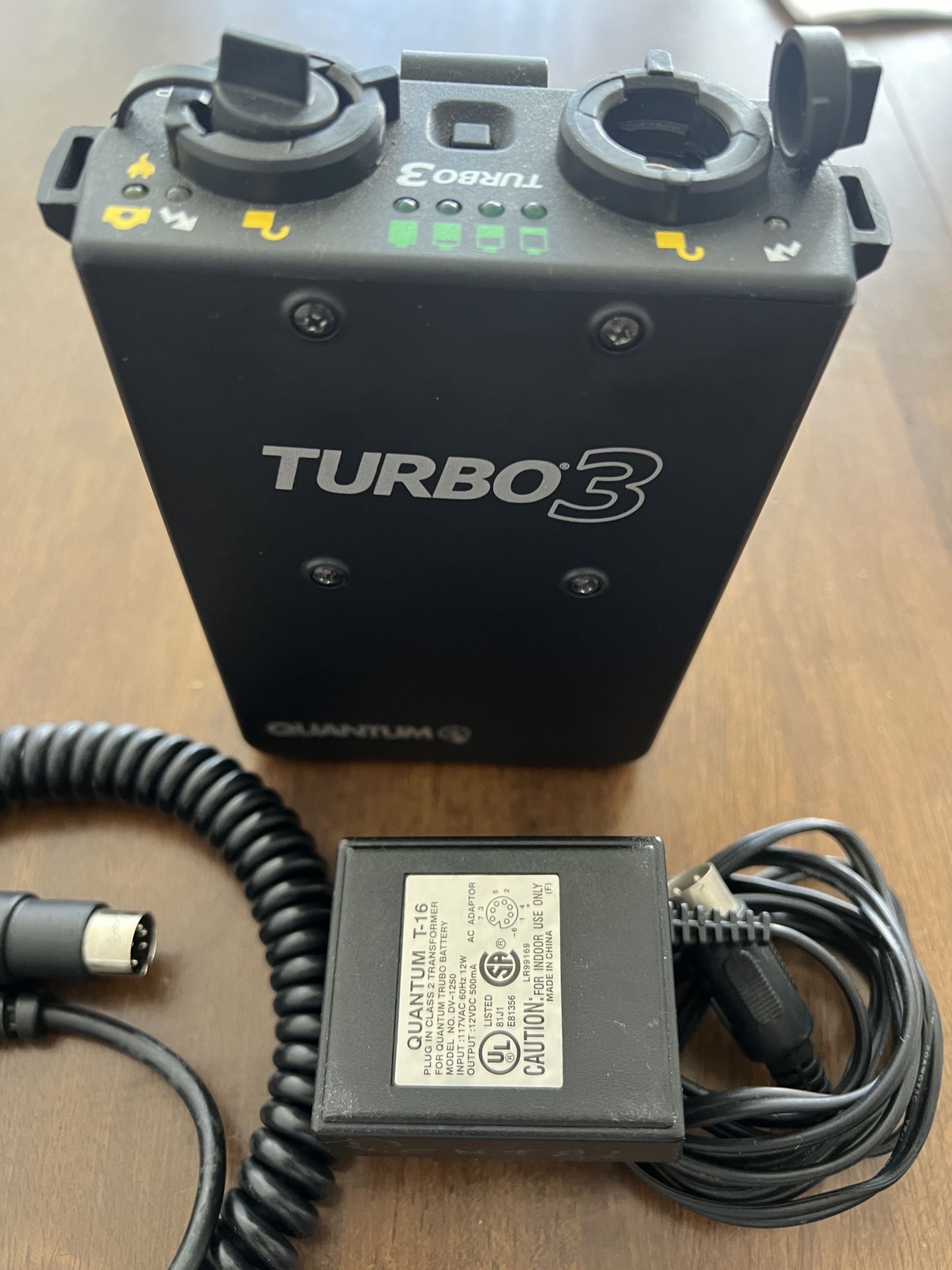 Quantum Turbo3 + Canon Speedlite cable