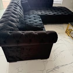 Black Velvet Chesterfield Sofa